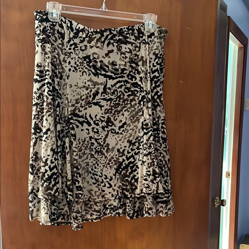 212 Collection ruffle hem Leopard Print Skirt with elastic waist
